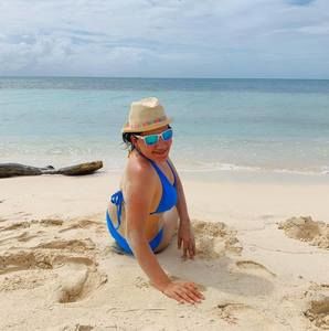 Meet your Posher, Cynthia